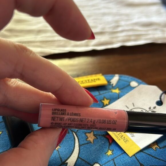 Mac 2 mini lipsticks and 1 lipglass l’Occitane new cosmetic bag - Picture 7 of 16